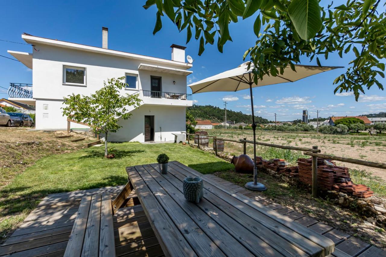 Charming Country House Ourem Bagian luar foto